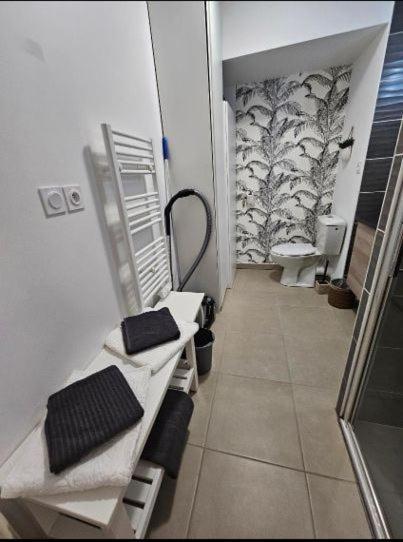 Au Petit Coeur De Apartment